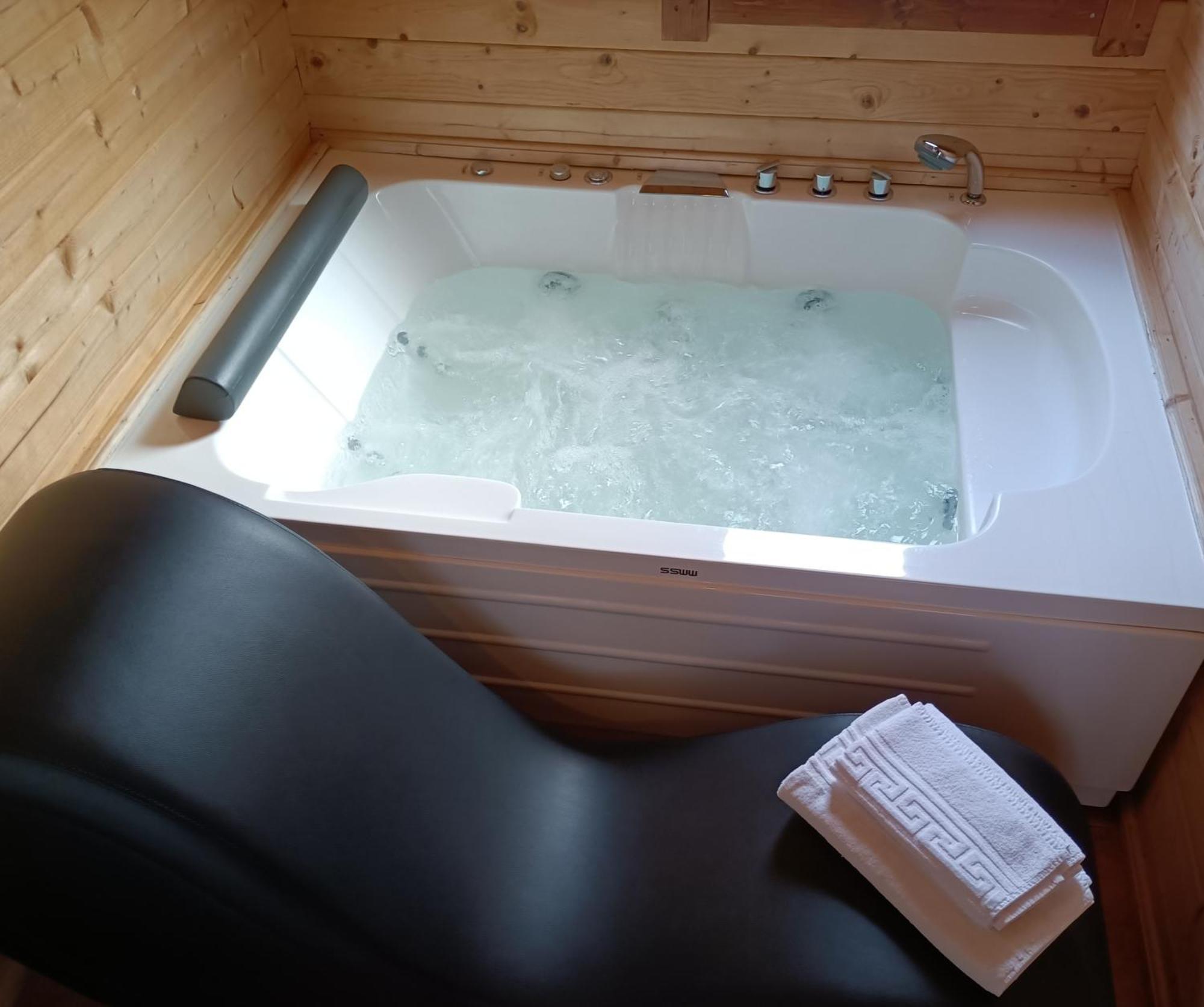 La Dehesilla De Toledo Escapada Romantica Jacuzzi Sillon Tantrico Cobisa ภายนอก รูปภาพ